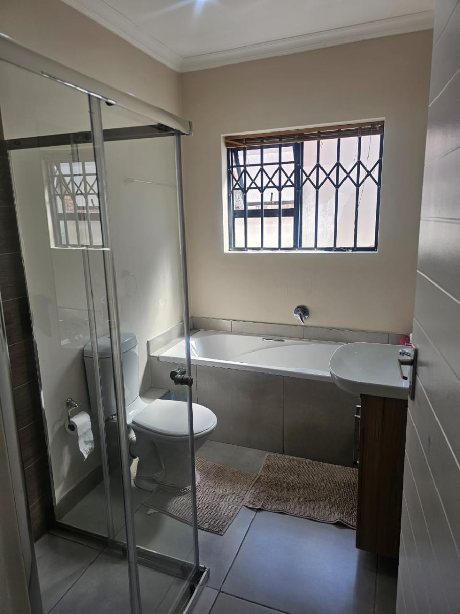 3 Bedroom Property for Sale in Fairview Eastern Cape